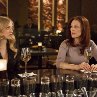 Still of Julianne Moore and Amanda Seyfried in Chloe