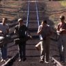 Still of River Phoenix, Corey Feldman, Wil Wheaton and Jerry O'Connell in Stand by Me